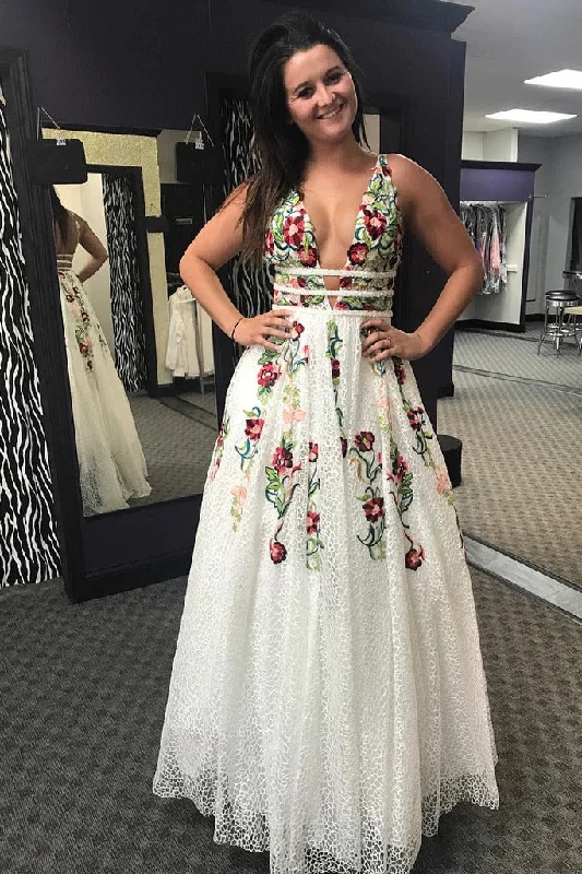 Charming Floral Embroidery Long Prom Dresses V Neck A Line Party Dresses Boatneck Modish Everyday