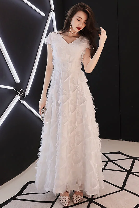 White Short Sleeves Long Party Dress Prom Dress With Feather Shift Classic Vintage