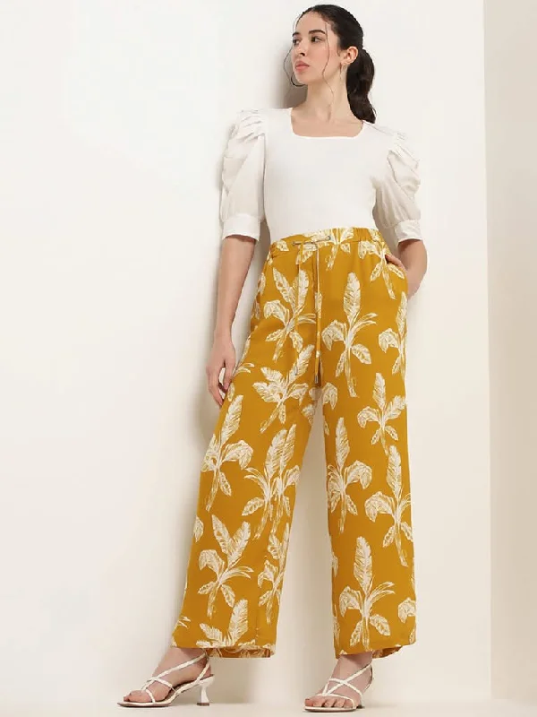 Wardrobe Yellow Leaf-Print Pants Chic Black Leggings
