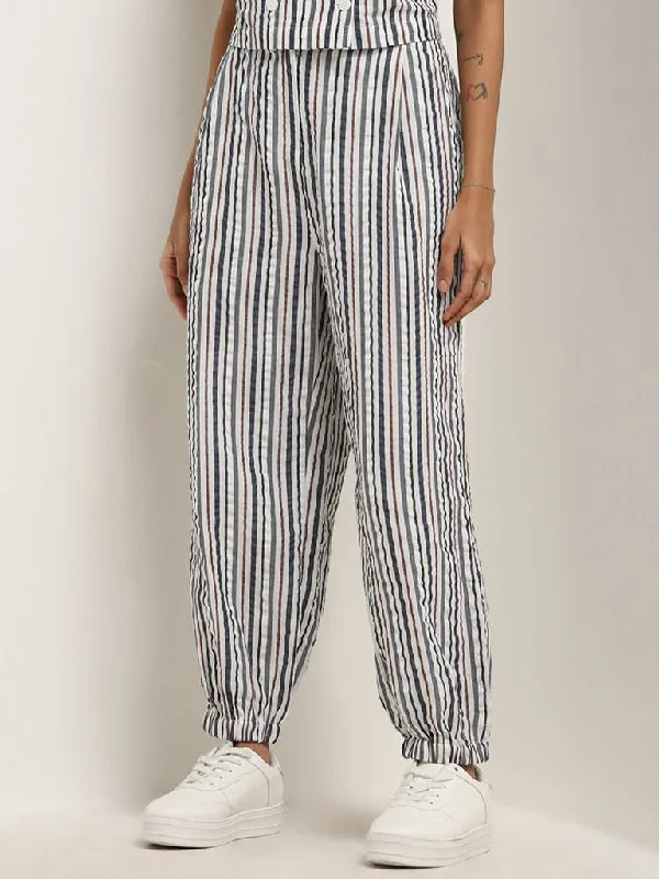 Bombay Paisley Multicolour Striped Mid-Rise Cotton Pants Slim-Fit Khaki Pants