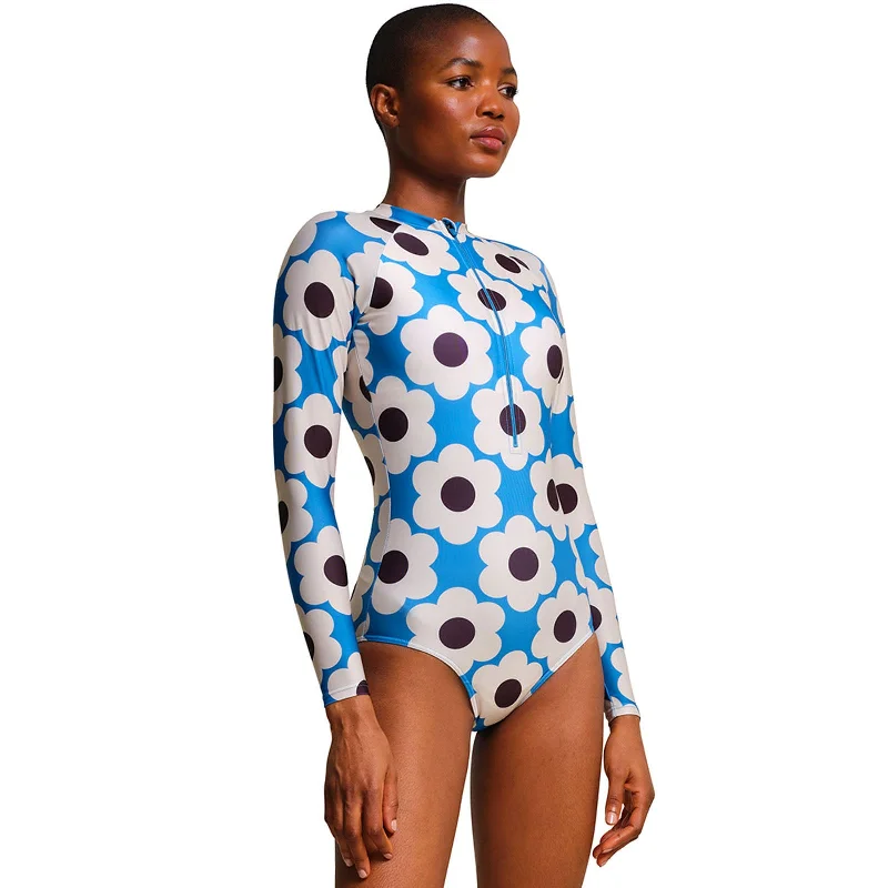 Blue Sixties Daisy