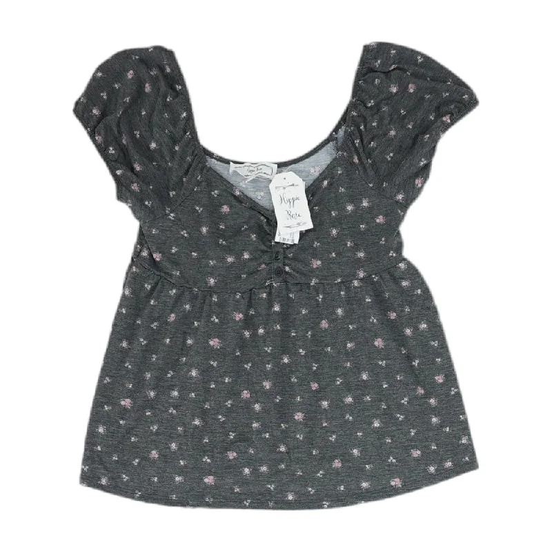 Black Floral T-Shirt-- Houndstooth Herringbone Solid