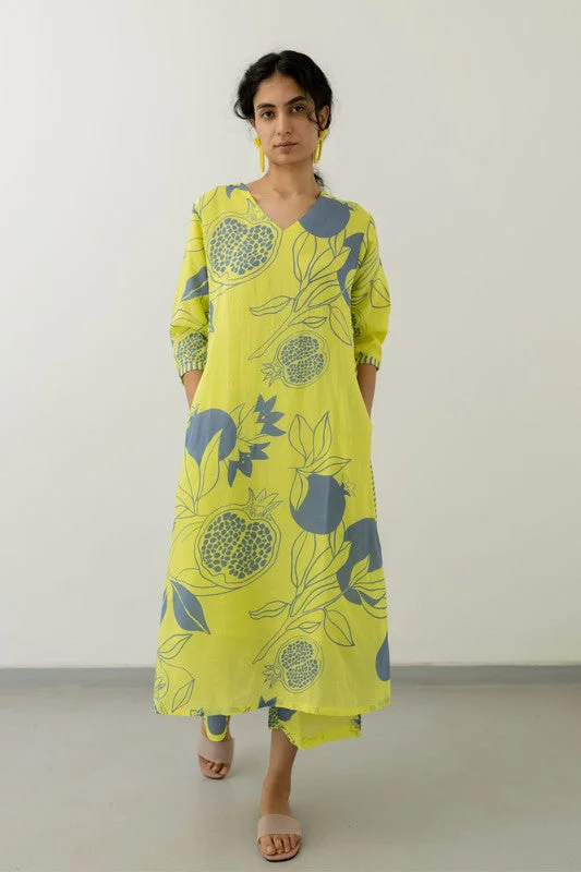Women's Viscose Solid Flared Kurta Pant - Malishka Export Trendy Velvet Pants