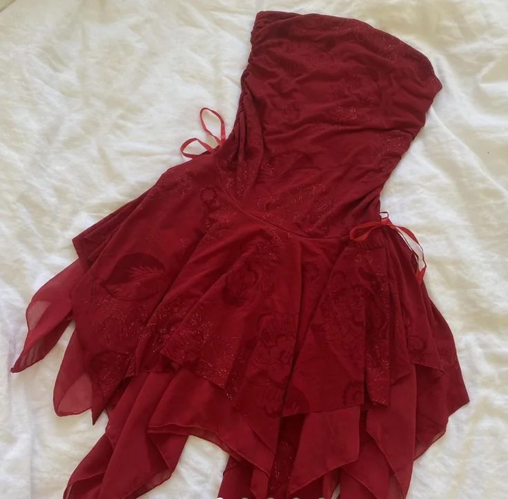 a line Strapless Chiffon Burgundy Homecoming Dresses Short Party Dress Crew Neckline Sporty a line Strapless Chiffon Burgundy Homecoming Dresses Short Party Dress Crew Neckline Sporty