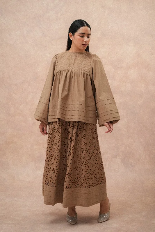 Alice Eyelet Midi Skirt in Biscuit ribbed skirt waist