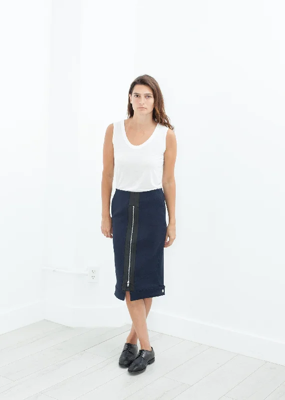 Contrast Zipper Skirt in Navy boho skirt vibe