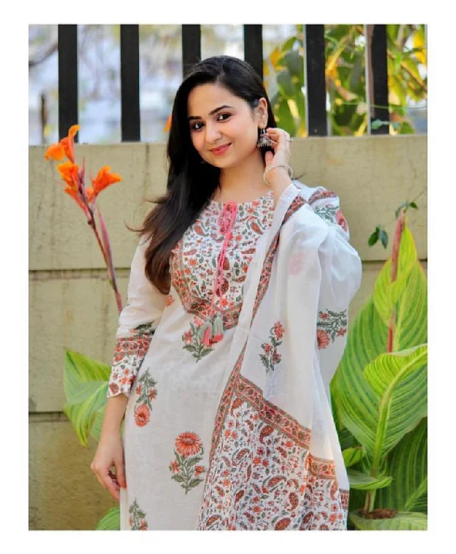 Women's White Printed Pure Cotton Kurta, Pant And Dupatta Set - Alvami Fashionable Sporty Pants Women's White Printed Pure Cotton Kurta, Pant And Dupatta Set - Alvami Fashionable Sporty Pants